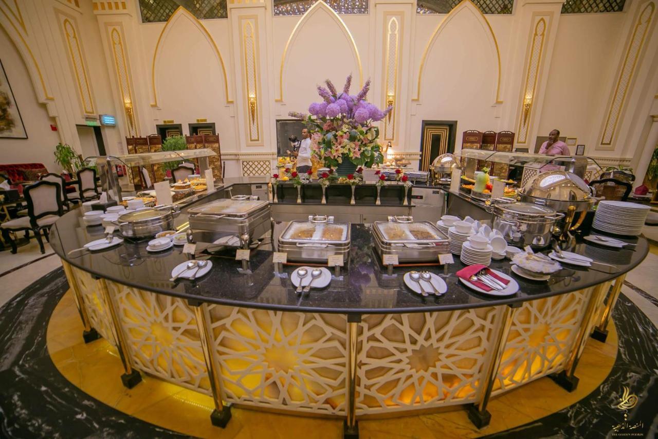 Casablanca Grand Hotel Džidda Exteriér fotografie A buffet at a hotel